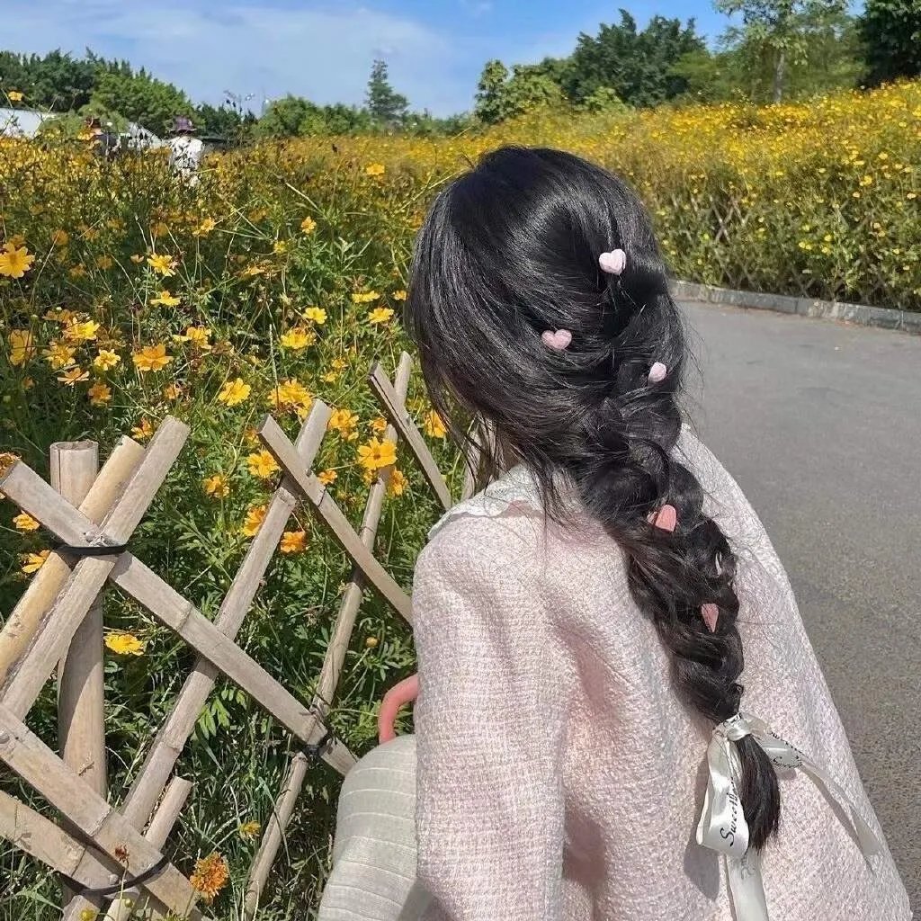 鬼屋丽人